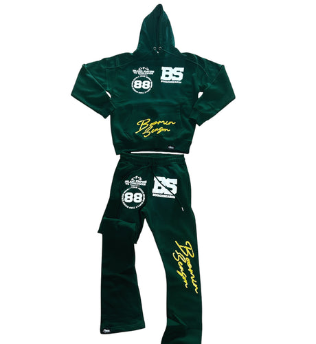 Green boominseason world wide sweat suit